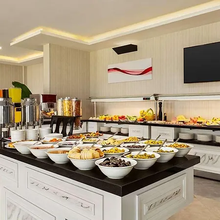Ramada Cesme *