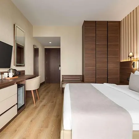 Ramada Cesme *