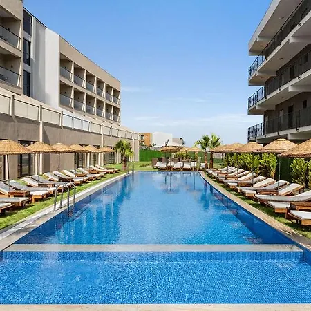Hotel Ramada Cesme