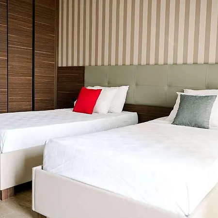 Ramada Cesme Hotel *