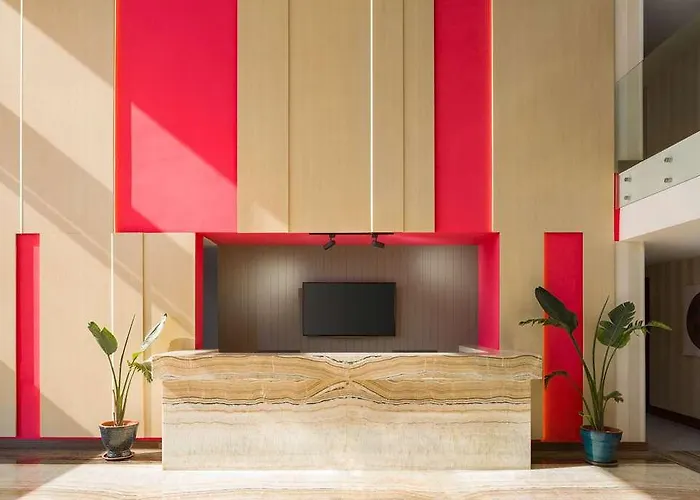 Ramada Cesme Hotel *